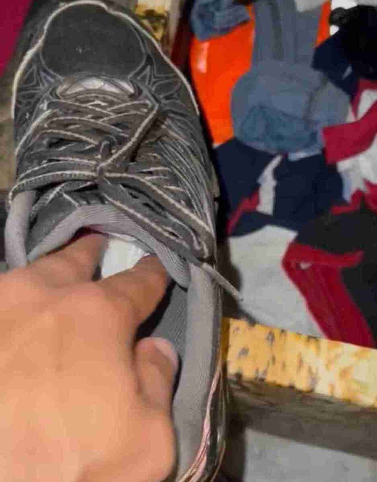 Homem que vendia drogas perto de escola em Ceil&acirc;ndia &eacute; preso pela PCDF