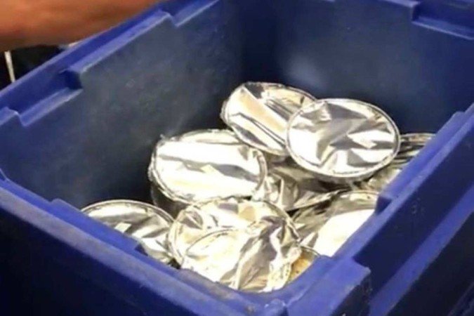 A polícia encontrou a droga nas caixas de transporte de comida para o presídio - (crédito: Divulgação/Seape) A polícia encontrou a droga nas caixas de transporte de comida para o presídio - (crédito: Divulgação/Seape)