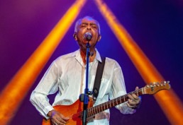 Gilberto Gil fala de primeiro encontro com racismo e medo de morrer