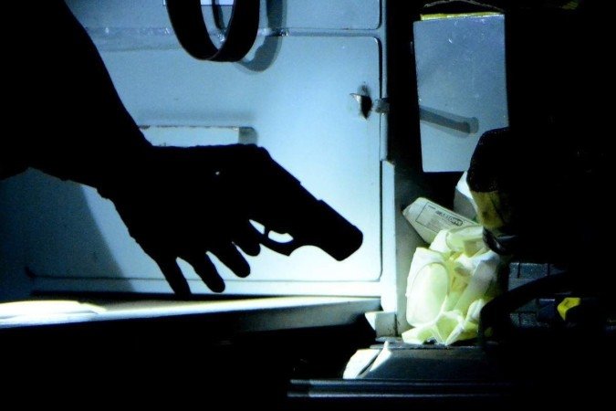  13/05/2022. CrÃ©dito: Carlos Vieira/CB/D.A Press. Brasil. Brasilia - DF. Brasil. Policial civil aposentado que matou pai e filho tira a prÃ³pria vida. Segundo informaÃ§Ãµes da PolÃ­cia Militar do Distrito Federal (PMDF), Marcos AntÃŽnio Santos foi encontrado Ã s 15h50, desta sexta-feira (13/5), na entrada da MansÃ£o Misuno, em Taguatinga Norte