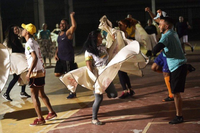  13/05/2022. Crédito: Minervino Júnior/CB/D.A Press. Brasil.  Brasilia - DF. Vai ter Arraiá no DF? Quadrilhas em aquecimentoe se preparando para o campeonato de quadrilhas juninas do Distrito Federal. Quadrilha 