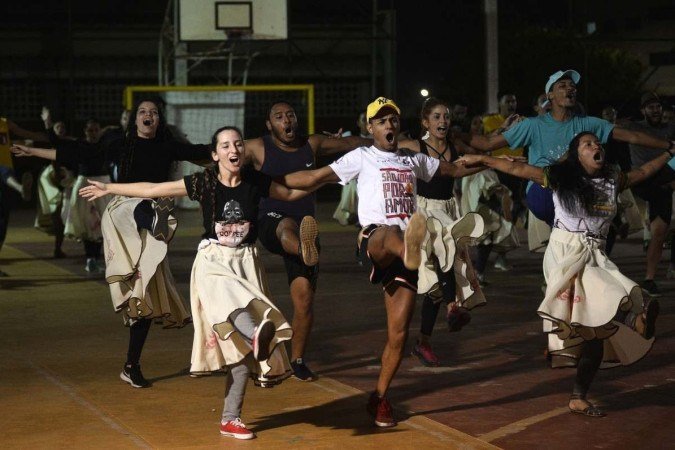  13/05/2022. Crédito: Minervino Júnior/CB/D.A Press. Brasil.  Brasilia - DF. Vai ter Arraiá no DF? Quadrilhas em aquecimentoe se preparando para o campeonato de quadrilhas juninas do Distrito Federal. Quadrilha 