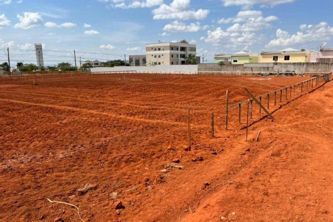 Espaço onde será construída a unidade de ensino no Jardim Mangueiral - (crédito: Thaís Moura/CB/D.A. Press) Espaço onde será construída a unidade de ensino no Jardim Mangueiral - (crédito: Thaís Moura/CB/D.A. Press)