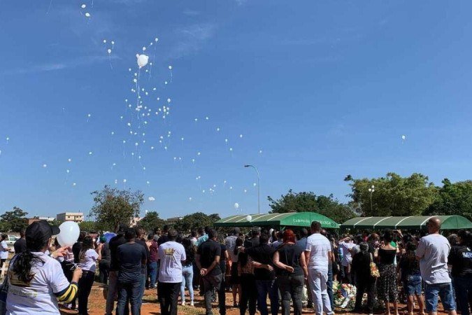 Enterro Warlison Rodrigues de Jesus, 31 anos, e Edson do Carmo, 62. Pai e filho assassinados em Taguatinga