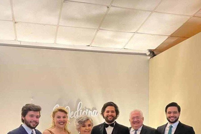 Maria José Rodrigues da Cunha Guimarães e família