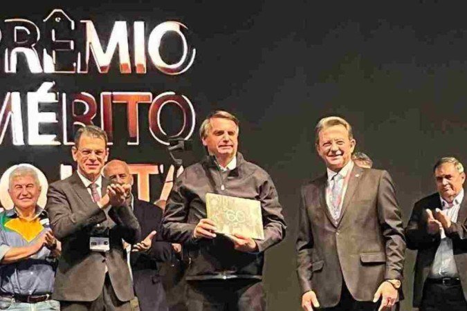  2022.  Cidades. Presidente Jair Bolsonaro Convenção CNDL. 