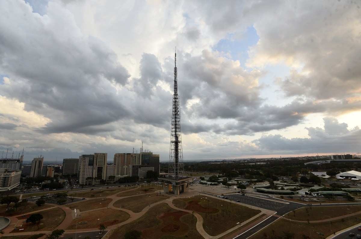 Alerta amarelo do Inmet indica que o DF está há 80 dias sem chuva