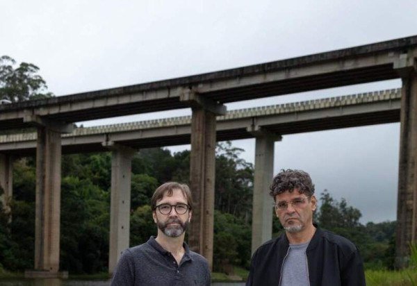 O diretor Marcus  Ligocki Jr., ao lado do cineasta Renato Barbieri