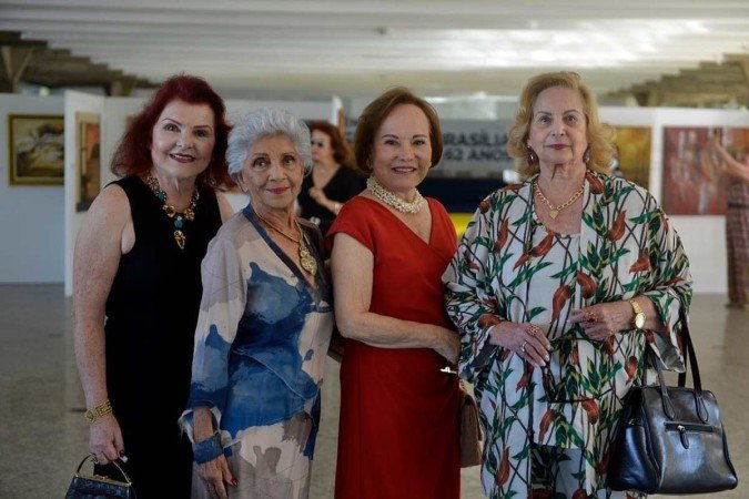 Nazaré Tunholi, Maryland Rossi 
e Luciana Santos