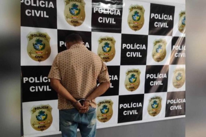 Um dos criminosos, o adulto, foi preso nesta segunda-feira (16/5) -  (crédito: Polícia Civil de Goiás/Divulgação)