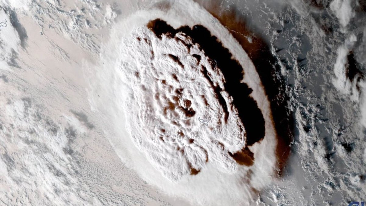 A erupção de vulcão que foi 'maior explosão' já registrada por equipamentos na Terra