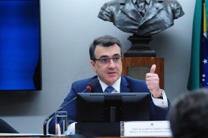 Ministro das Relações Exteriores, Carlos França, em comissão na Câmara dos Deputados - (crédito: Billy Boss/Câmara dos Deputados) Ministro das Relações Exteriores, Carlos França, em comissão na Câmara dos Deputados - (crédito: Billy Boss/Câmara dos Deputados)