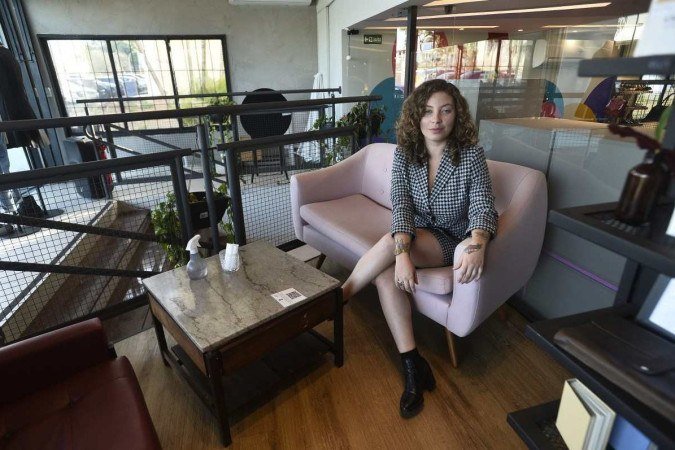  19/05/2022. Crédito: Minervino Júnior/CB/D.A Press. Brasil.  Brasilia - DF. Revista. Brechó Desapeguei Bonito. Moda de como se vestir bem gastando pouco. Ana Carolina Rosignoli.