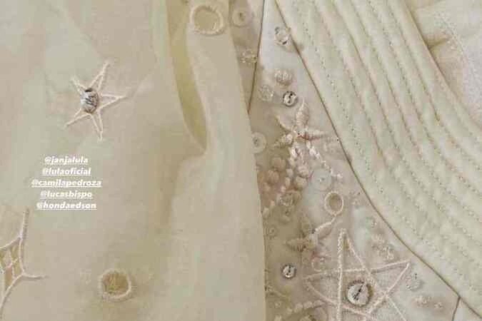 Detalhes do bordado do vestido de noiva de Janja