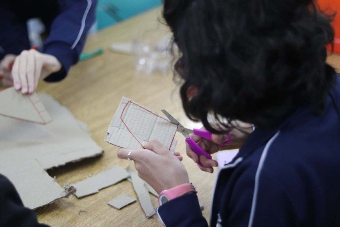 Estudantes montam foguetes lançados na 25ª Olimpíada Brasileira de Astronomia e Astronáutica (OBA) e na 16ª Mostra Brasileira de Foguetes (MOBFOG)