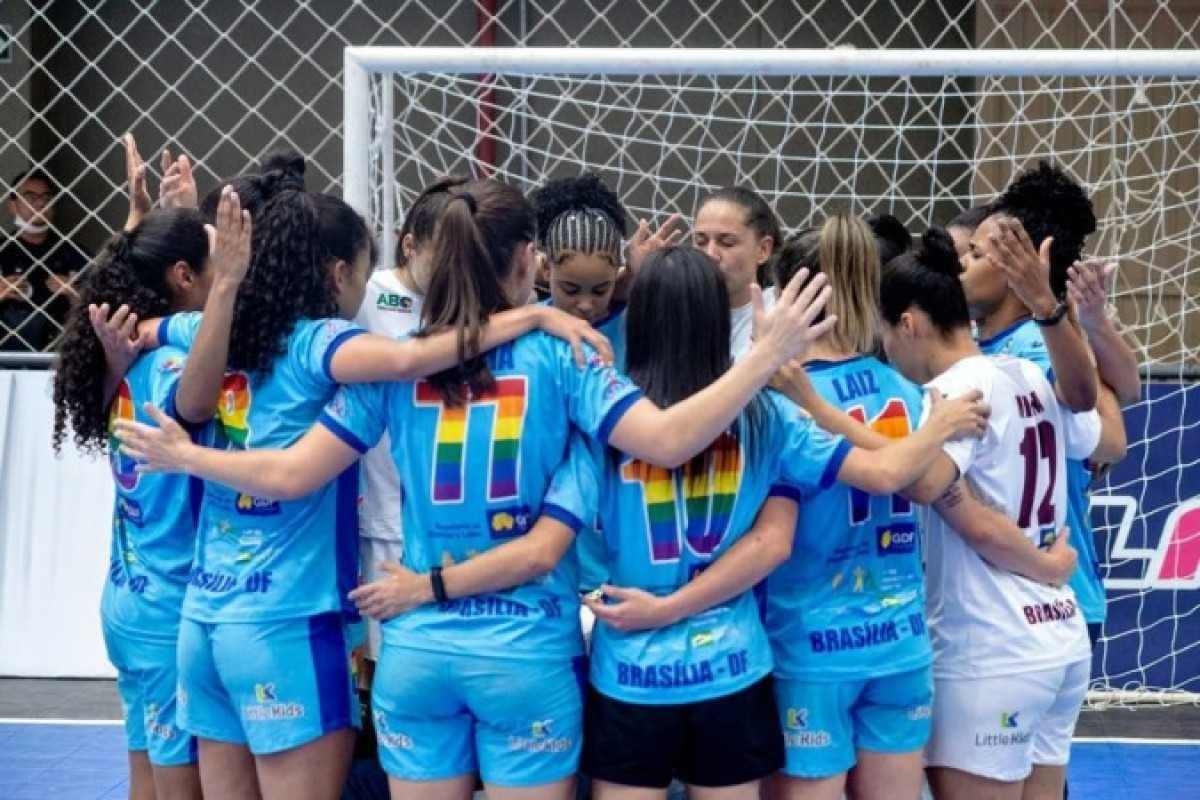 APCEF/ADEF se despede da fase classificatória da Liga Feminina de Futsal