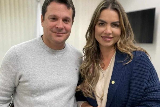  Crédito: Reprodução/Redes Sociais. Eixo Capital.  Reguffe e Paula Belmonte