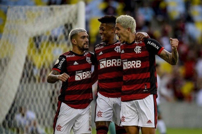 Flamengo quer vencer e abocanhar a melhor campanha geral