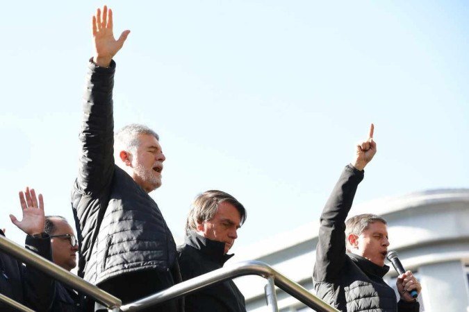 Bolsonaro esteve presente na Marcha para Jesus realizada em Curitiba, no Paraná, neste sábado (21/5) - (crédito: José Dias/PR) Bolsonaro esteve presente na Marcha para Jesus realizada em Curitiba, no Paraná, neste sábado (21/5) - (crédito: José Dias/PR)