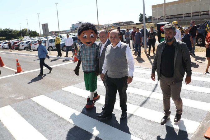 GDF lança projetos na iluminação faixas de pedestre do Plano Piloto e Ceilândia