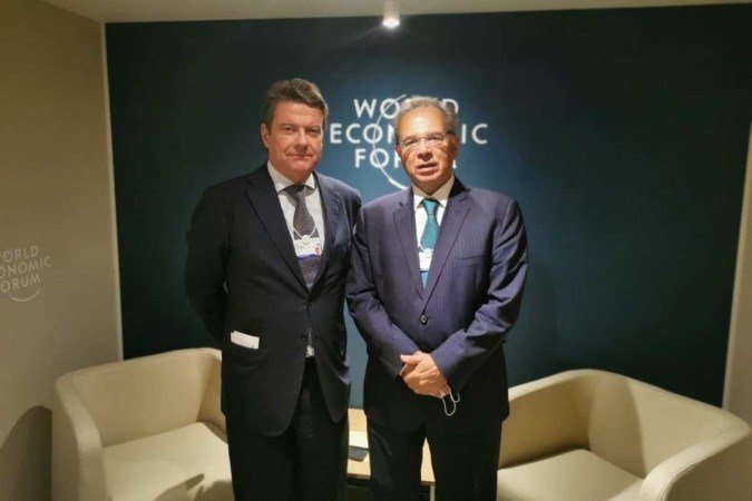 Paulo Guedes em encontro com o CEO da UBS, Colm Kelleher - (crédito: Reprodução Twitter) Paulo Guedes em encontro com o CEO da UBS, Colm Kelleher - (crédito: Reprodução Twitter)