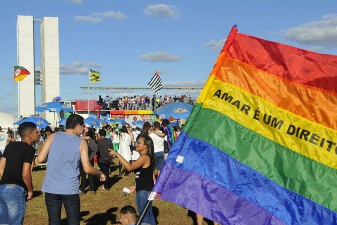 Parada do Orgulho LGBTS de Brasília, no gramado do Congresso Nacional do Brasil na Esplanada dos Ministérios. 
    