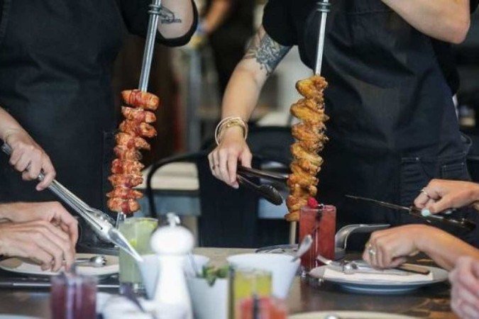 O restaurante teve que ser evacuado - (crédito: Fogo Brazilian Barbecue/ instagram) O restaurante teve que ser evacuado - (crédito: Fogo Brazilian Barbecue/ instagram)