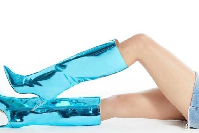 Revista - Guia de botas - Bota de cano alto e salto fino