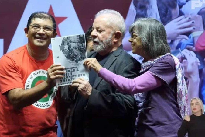 Lula em evento com movimentos populares em São Paulo nesta sexta-feira (27/05) - (crédito: Reprodução/Youtube) Lula em evento com movimentos populares em São Paulo nesta sexta-feira (27/05) - (crédito: Reprodução/Youtube)