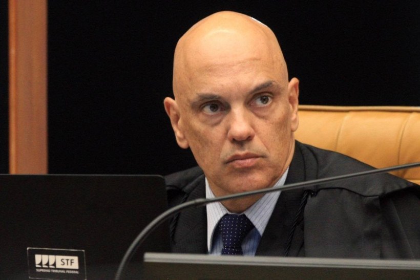 Moraes adia pela terceira vez inquéritos sobre as milícias digitais