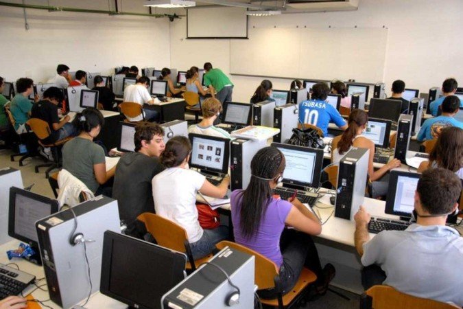 Especialista adverte que currículo desinteressante também é um dos fatores de estímulo à evasão - (crédito: João Bittar/CV/D.A. Press) Especialista adverte que currículo desinteressante também é um dos fatores de estímulo à evasão - (crédito: João Bittar/CV/D.A. Press)