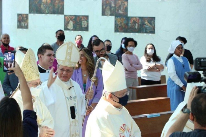 Os cardeais são escolhidos diretamente pelo Santo Padre para serem os assessores direto do pontífice. Para ser cardeal, é obrigatório ser bispo ou arcebispo - (crédito: Pollianna Carla - @ArqBrasilia) Os cardeais são escolhidos diretamente pelo Santo Padre para serem os assessores direto do pontífice. Para ser cardeal, é obrigatório ser bispo ou arcebispo - (crédito: Pollianna Carla - @ArqBrasilia)