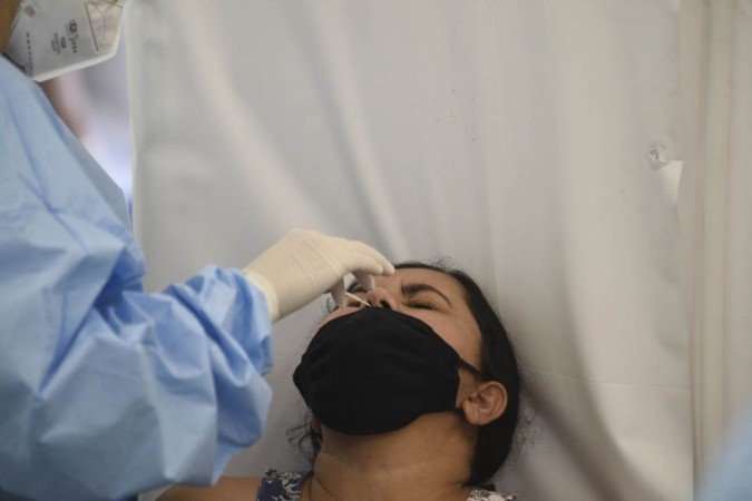 O medicamento é usado para conter os efeitos inflamatórios da covid-19 - (crédito: Minervino Júnior/CB/D.A.Press) O medicamento é usado para conter os efeitos inflamatórios da covid-19 - (crédito: Minervino Júnior/CB/D.A.Press)