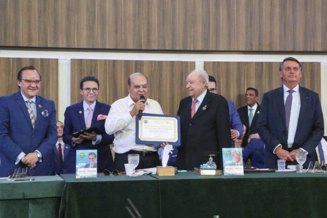 Crédito: Agencia Brasília/Divulgação. Eixo Capital. Bolsonaro e Ibaneis se encontraram em evento evangélico em Goiânia, a Convenção Nacional das Assembleias de Deus Ministério de Madureira (Conamad).