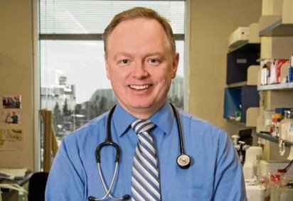 Dr. Hugh McMillan, professor-associado de Neurologia e Neurocirurgia do Departamento de Pediatria do Hospital Infantil de Montreal e do Centro de Saúde da Universidade McGill, e líder em pesquisa clínica e translacional em neurologia pediátrica e medicina neuromuscular -  (crédito: Divulgação/Faculdade de Medicina de Ottawa)