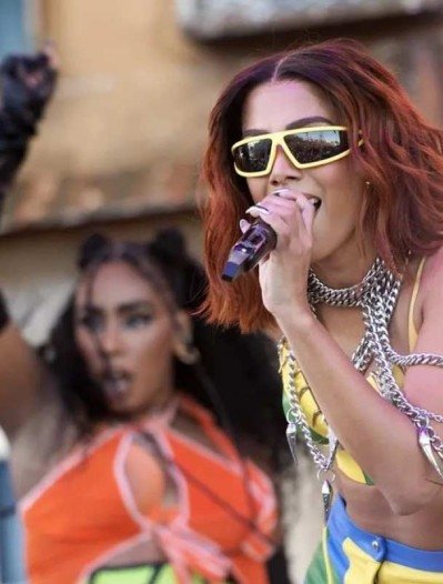 A brasileira fez história ao se apresentar no palco principal do festival, em 2022. -  (crédito: Valerie Macon / AFP / Reprodução)