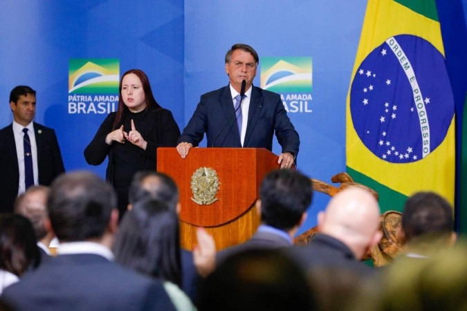 Bolsonaro discursou, em tom de indignação, sobre as últimas decisões do STF, inclusive a discussão sobre o novo Marco Temporal e as explicações sobre a segurança do povo Yanomami -  (crédito: Alan Santos/PR)