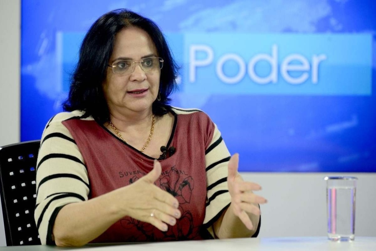 Vídeo: Damares diz que quer dividir Ilha de Marajó e ser “princesa regente”