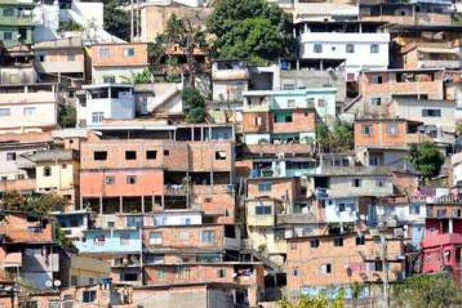 Especialistas contam que a inflação e o fim do auxílio emergencial podem explicar a queda na renda média - (crédito: Gladyston Rodrigues/EM/D.A Press) Especialistas contam que a inflação e o fim do auxílio emergencial podem explicar a queda na renda média - (crédito: Gladyston Rodrigues/EM/D.A Press)