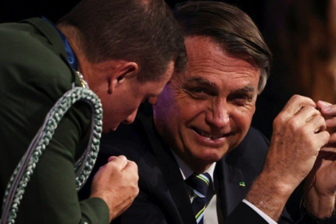 Bolsonaro está em Orlando para inaugurar um vice consulado brasileiro na cidade onde vivem cerca de 180 mil brasileiros - Bolsonaro está em Orlando para inaugurar um vice consulado brasileiro na cidade onde vivem cerca de 180 mil brasileiros -