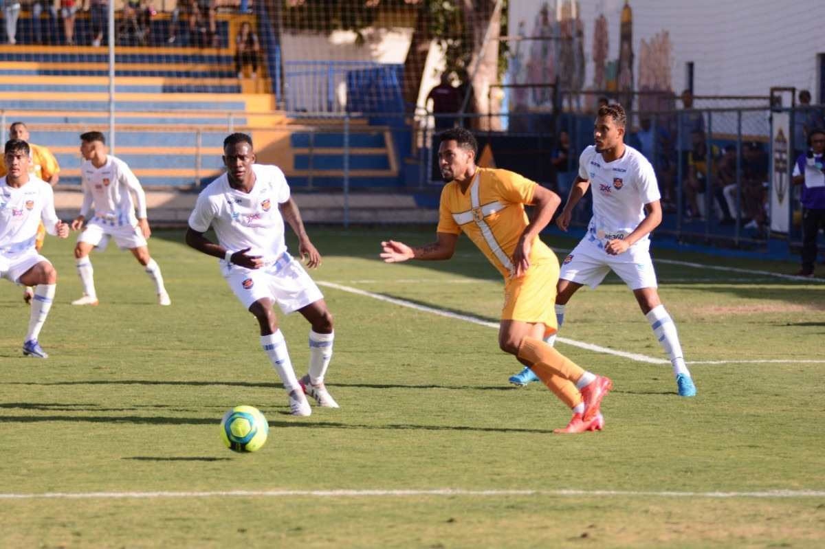 Brasiliense vence Grêmio Anápolis e ostenta melhor campanha da Série D