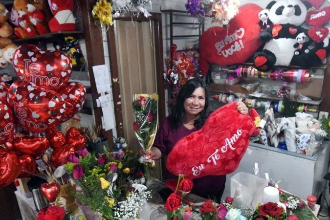 Cris Oliveira avalia que o movimento na floricultura foi bom