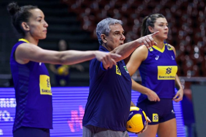 Seleção feminina relaciona 16 atletas para Liga das Nações em Brasília