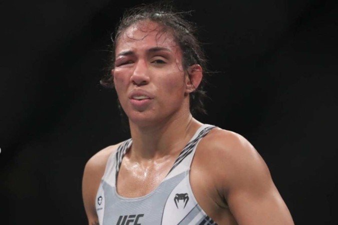 Apesar de ter perdido a luta, especialistas elogiaram performance da brasileira -  (crédito: Reprodução/Instagram/@mmajunkie)