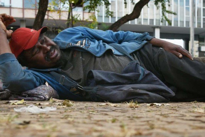  14/06/2022. Crédito: Ed Alves/CB/D.A Press. Brasil. Brasília - DF. Cidades. Pesquisa da Codeplan - Moradores em situação de Rua. Na foto Ornei dos Santos. 