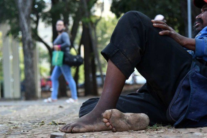  14/06/2022. Crédito: Ed Alves/CB/D.A Press. Brasil. Brasília - DF. Cidades. Pesquisa da Codeplan - Moradores em situação de Rua. Na foto Ornei dos Santos. 