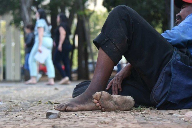  14/06/2022. Crédito: Ed Alves/CB/D.A Press. Brasil. Brasília - DF. Cidades. Pesquisa da Codeplan - Moradores em situação de Rua. Na foto Ornei dos Santos. 