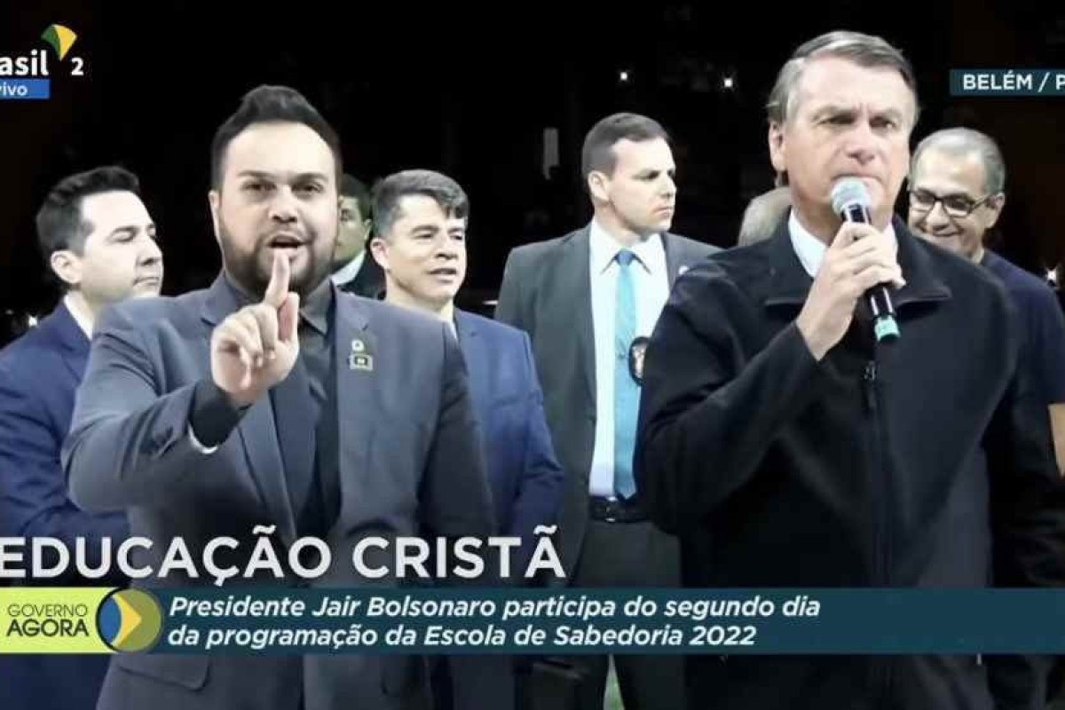 Bolsonaro foca nos votos feminino e evangélico em pré-campanha