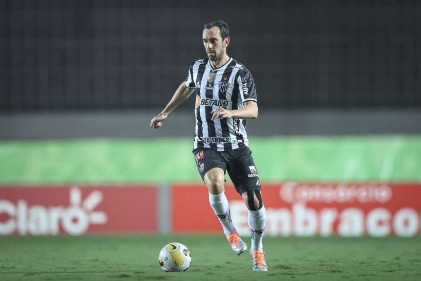Godín não conquistou espaço no Galo e deve deixar o clube mineiro