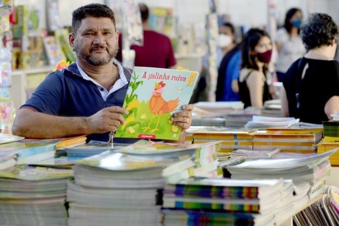  18/06/2022 Crédito: Marcelo Ferreira/CB/D.A Press. Brasil. Brasilia - DF -  36 Feira do Livro de Brasília. Avelar Soares Costa.